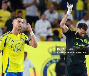 爱游戏- c罗面对巴萨绝杀进球 