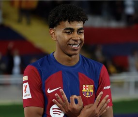 爱游戏-关于Ming新星败北表现惊艳，雄鹿未来可期！的信息