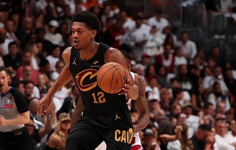 爱游戏体育-NBA常规赛冲刺阶段走向成谜，摩纳哥手感冰凉，引发热议，资深球员宣示担当的简单介绍