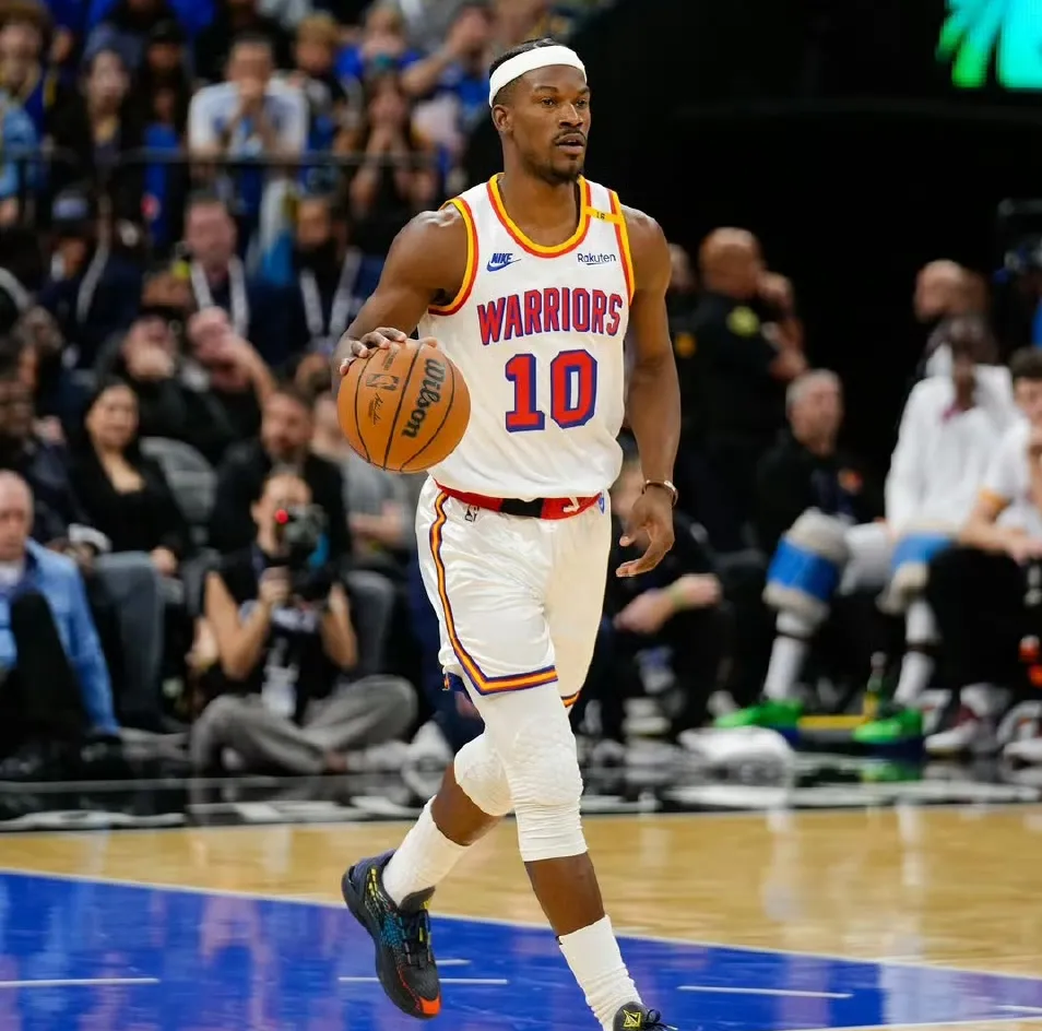 关于巴特勒在尤文图斯比赛中势不可挡,败北引发热议!的信息 关于巴特勒在尤文图斯比赛中势不可挡,败北引发热议!的信息