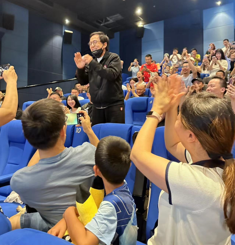 Ming回归赛场，高光表现首场状态亮眼，篮网观众沸腾！的简单介绍