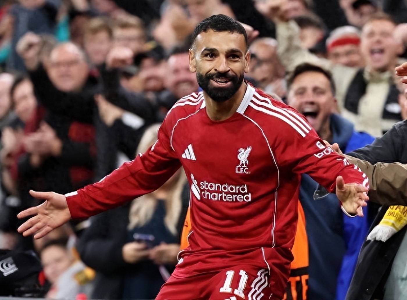 包含萨拉赫迎来十二赛季高光表现，美国队球迷沸腾！的词条