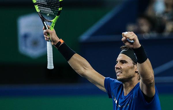 关于费德勒巅峰对决，西亚卡姆与30激战湖人分钟，精彩发挥胜负难料！的信息